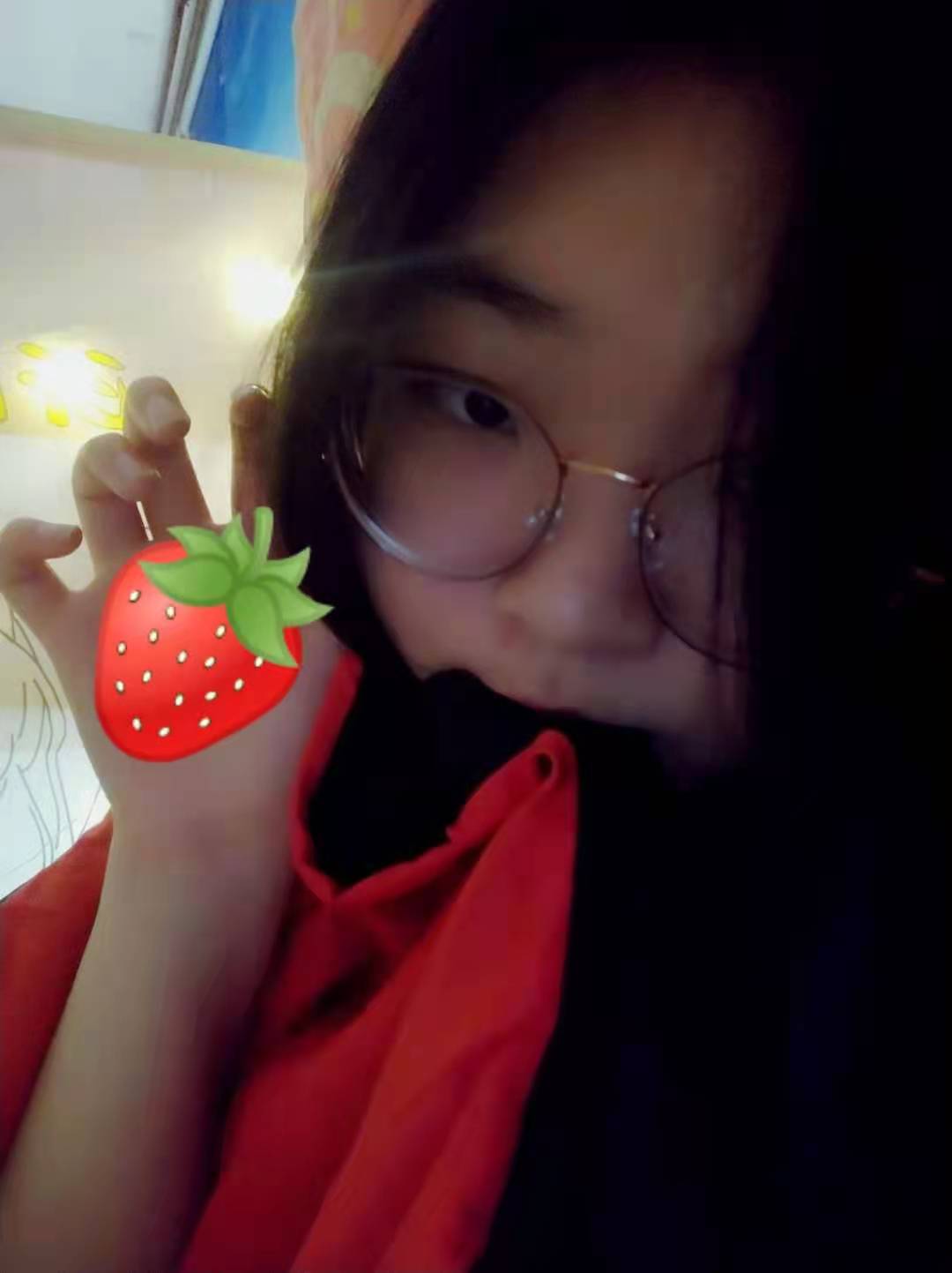 草莓M,18岁,169厘米,贵州省,黔东南婚姻状况:保密,学历:其他,职业:其他